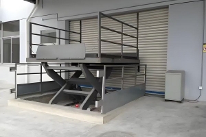 苏州剪叉式升降货梯